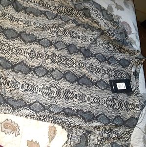 T shirt snakeskin